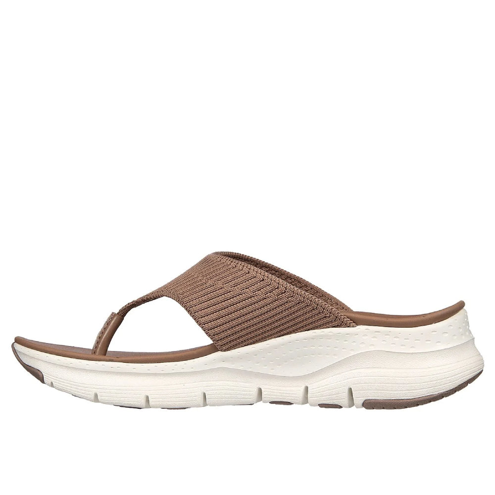 SKECHERS Arch Fit Easy Day Sandal (Mocha)